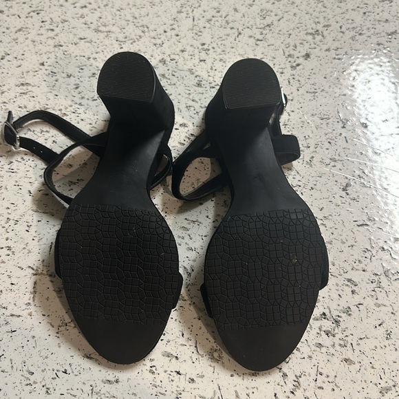 Black Slingback Sandal - Picture 3 of 4